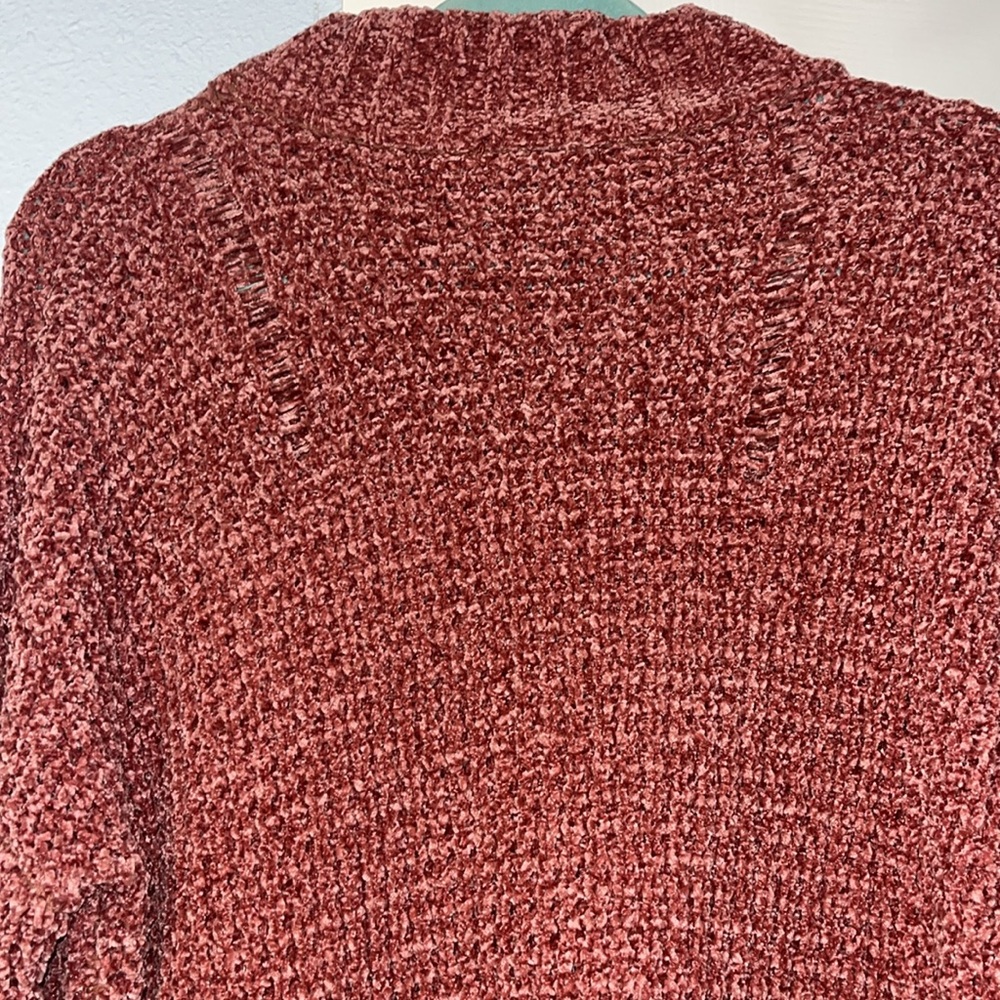 Sweater - Picture 4 of 5
